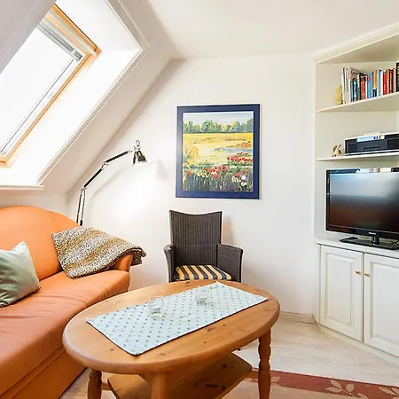 Ost Apartment *